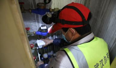 為獨居老人安裝智能水表，卓正免費提供方案